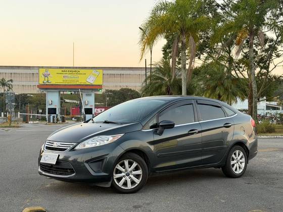 FORD FIESTA 1.6 SE SEDAN 16V FLEX 4P MANUAL FORD FIESTA 1.6 SE SEDAN 16V FLEX 4P MANUAL